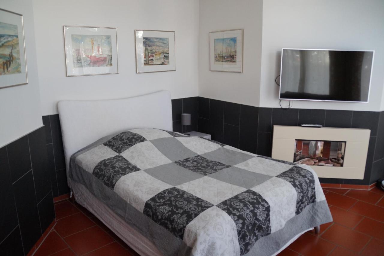 Studio-Apartment - Einraumwohnung Cuxhaven Buitenkant foto